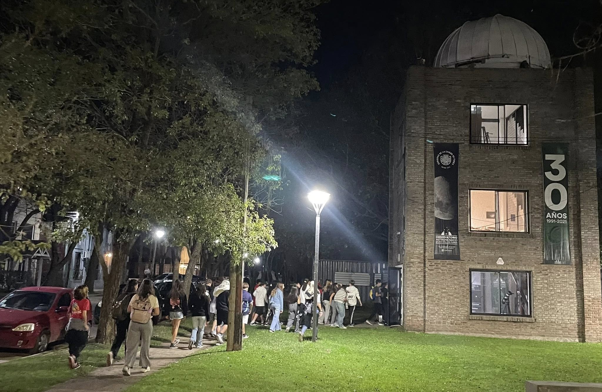 Ver las estrellas desde Funes: Gran participación de escuelas en los talleres del Observatorio Municipal